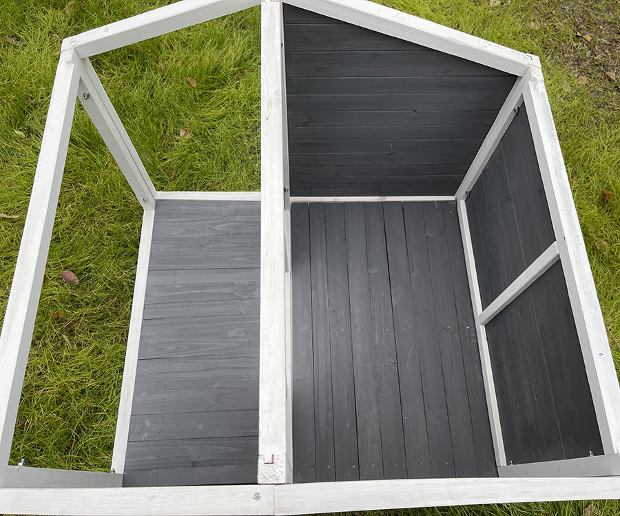 Outdoor wooden dog house for small and medium -sized dogs