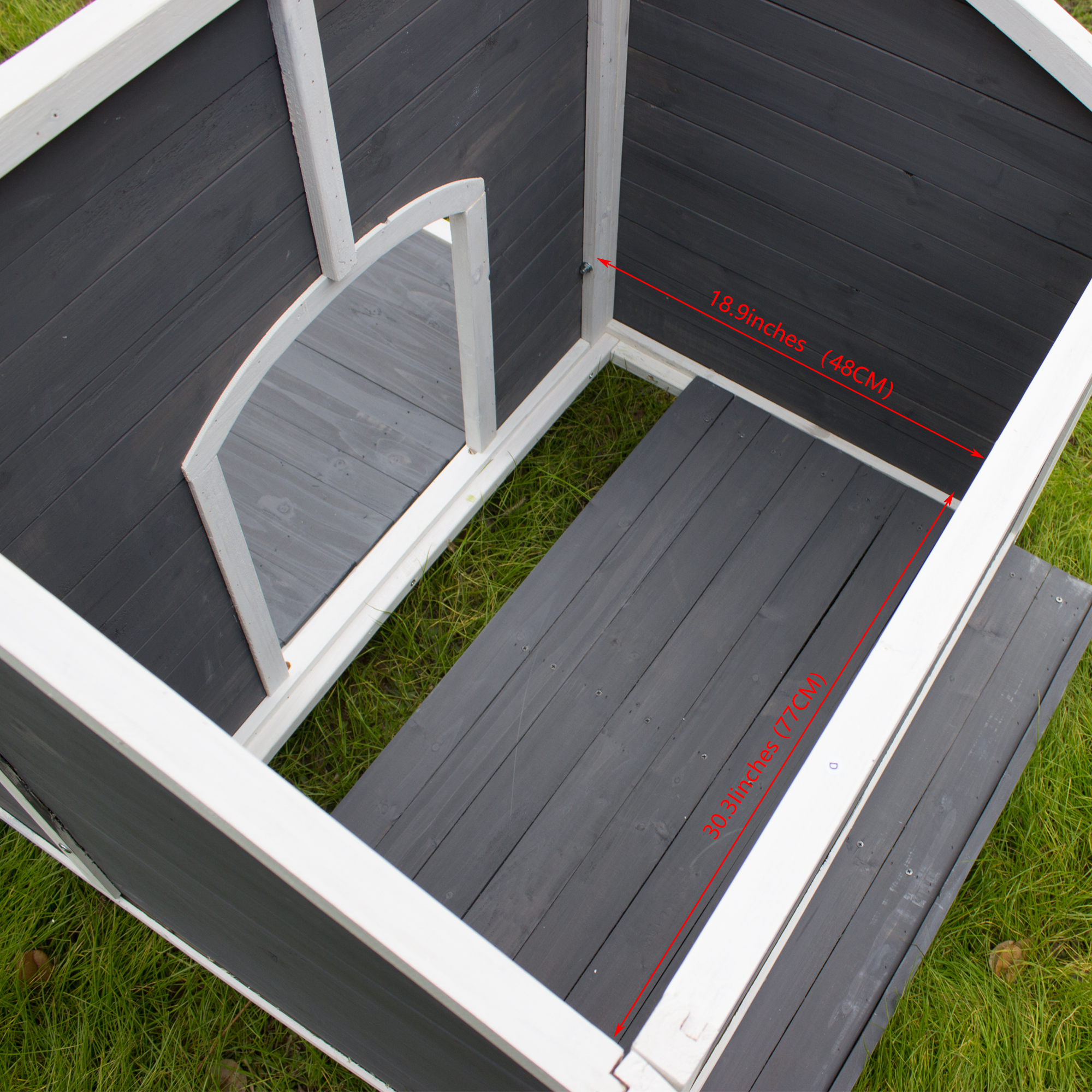 Outdoor wooden dog house for small and medium -sized dogs